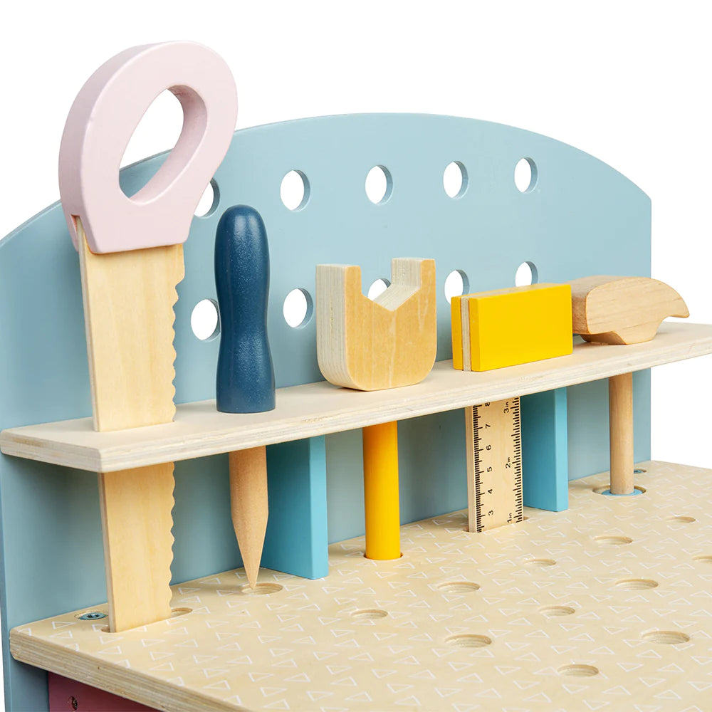 gereedschapsbank - hammer bench - banc à outils