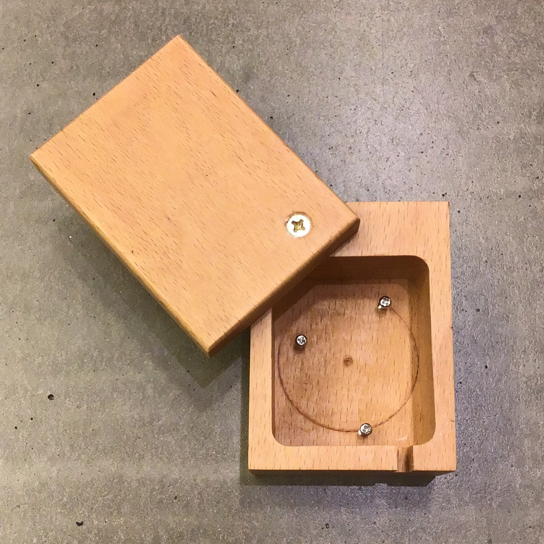 houten kistje voor muziek mechanisme - coffret en bois pour manivelle musicale