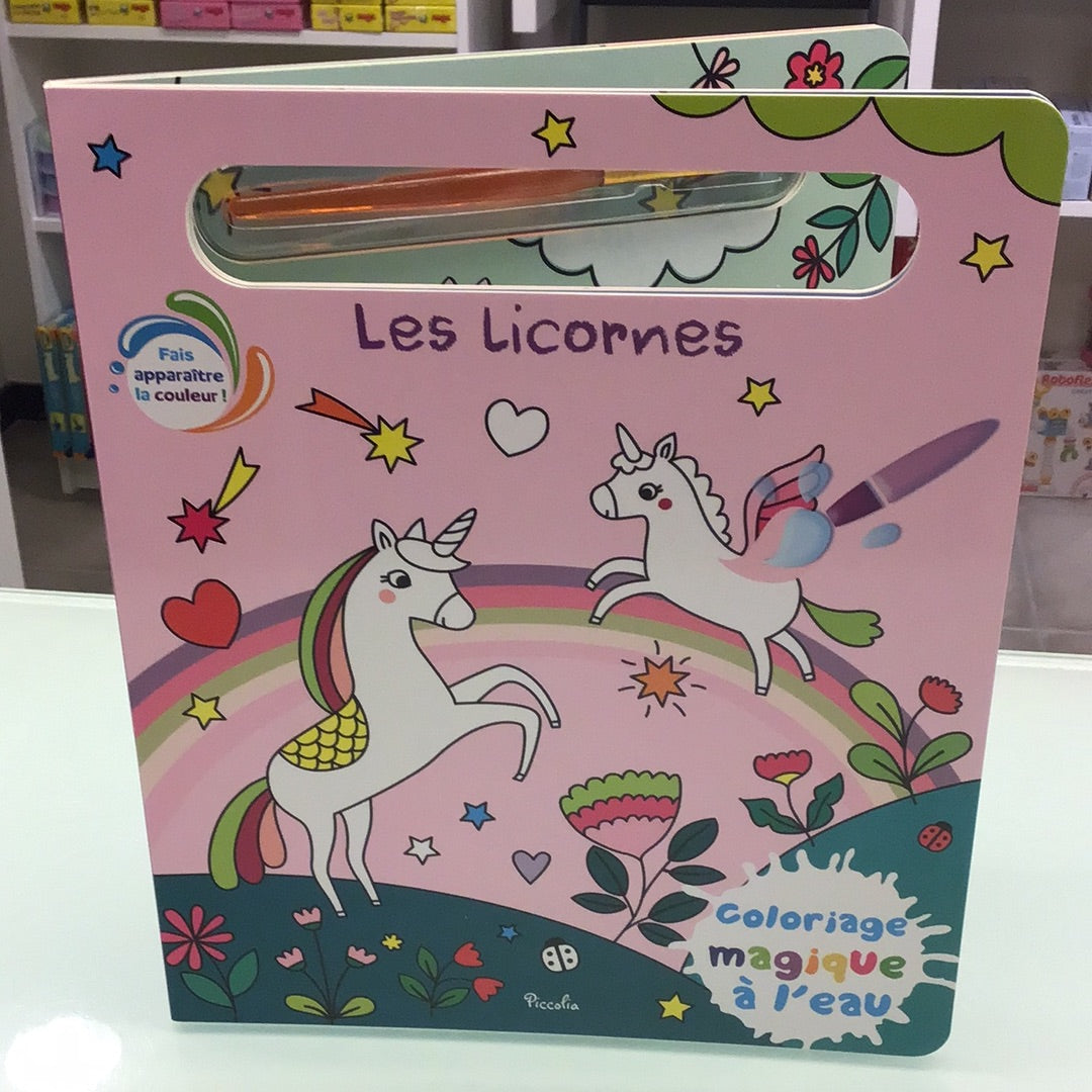 POS livre Coloriages magique a l'eau Licornes
