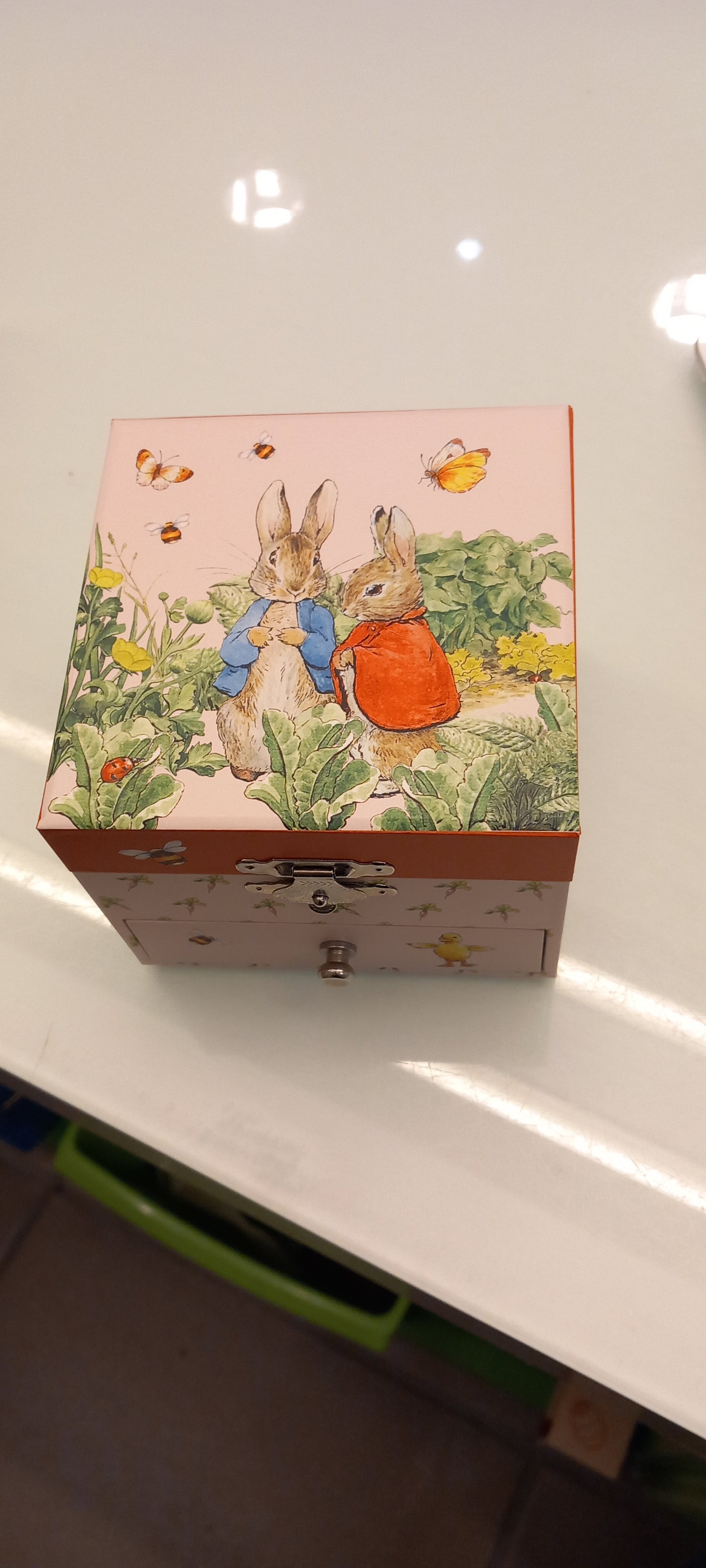 juwelenkistje met muziek klein konijn peter rabbit carrot