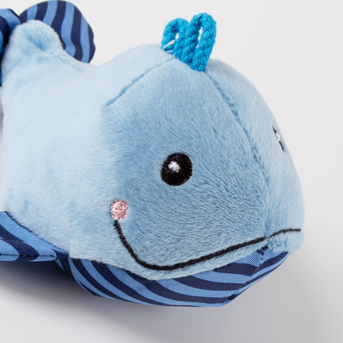 hochet baleine bleu clair - sigibaby (copie)