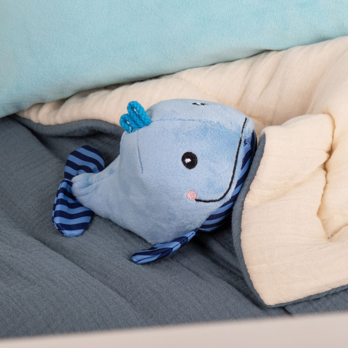 hochet baleine bleu clair - sigibaby (copie)