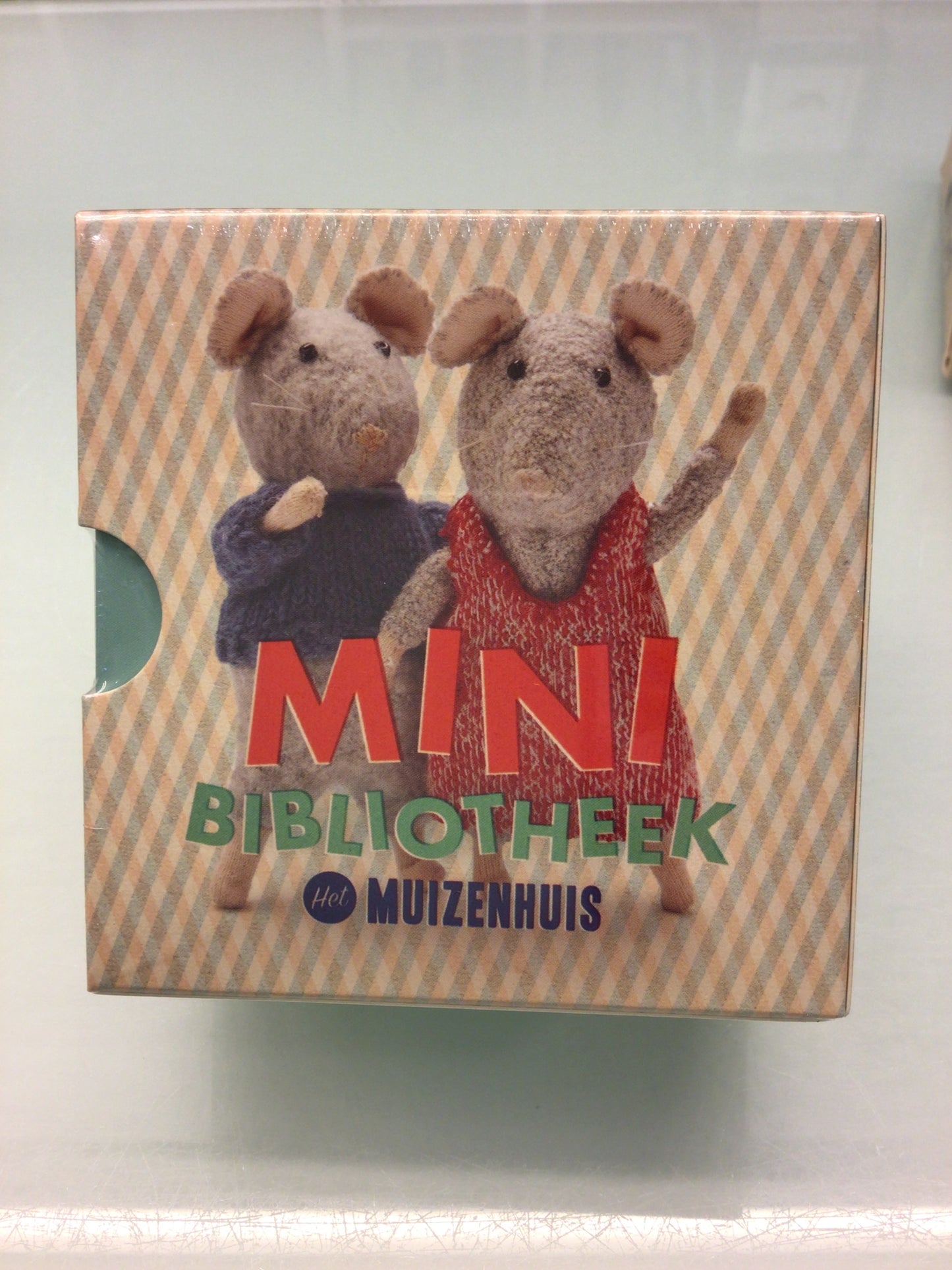 la maison de la souris la mini-bibliothèque de Sam et Julia