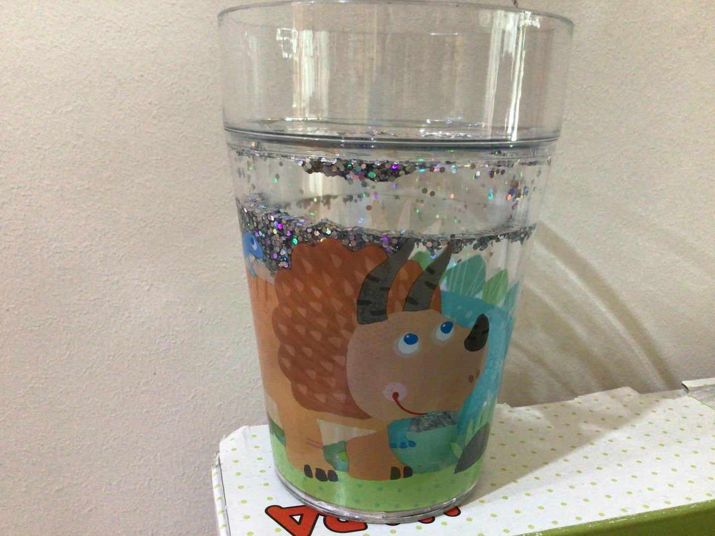 tasse à paillettes
