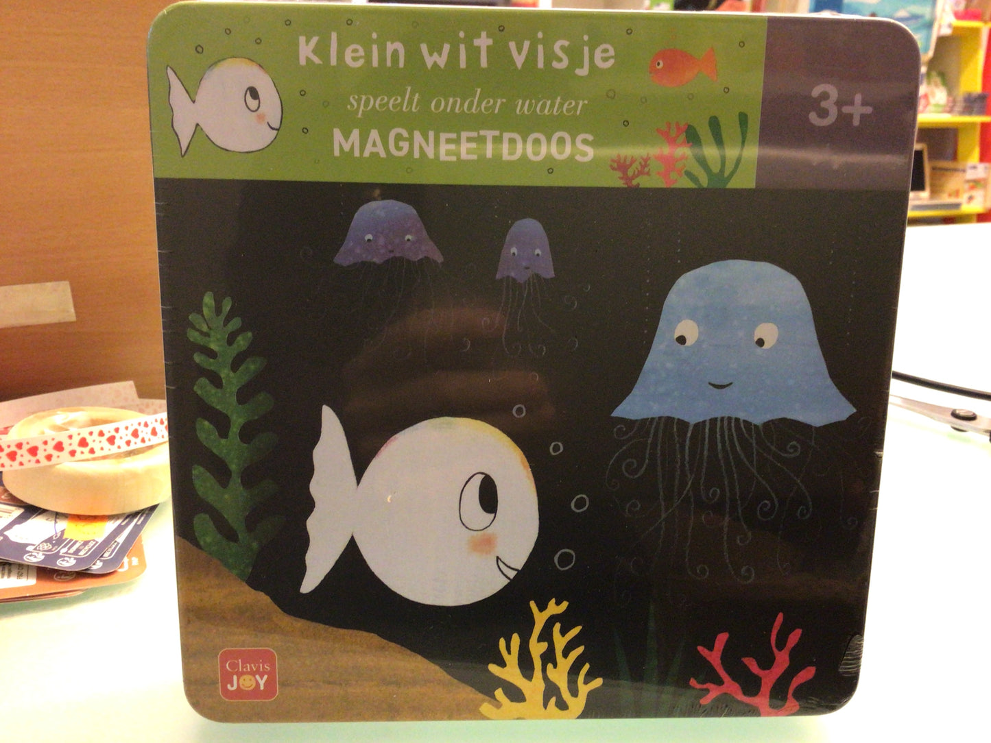 klein wit visje magneet doos NED