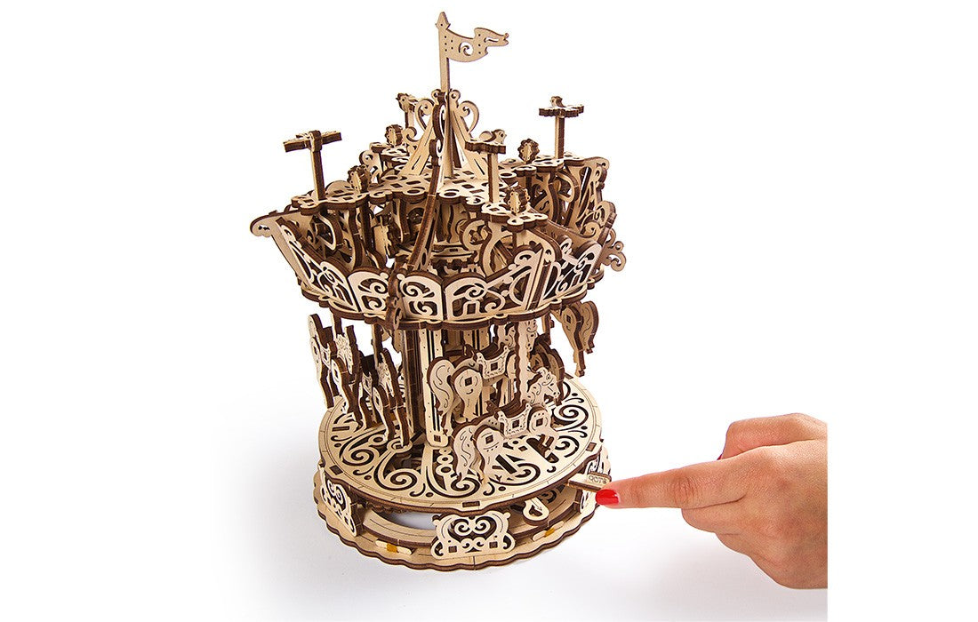 houten 3D puzzel draaimolen - puzzle en bois 3D carrousel