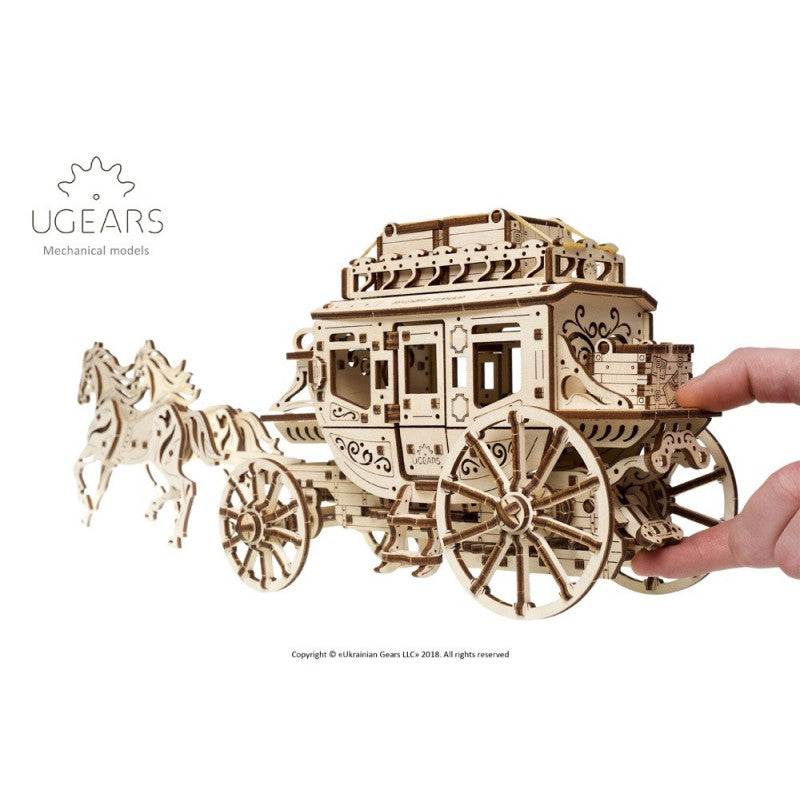 maquette de carrosse en bois à assembler en 3D