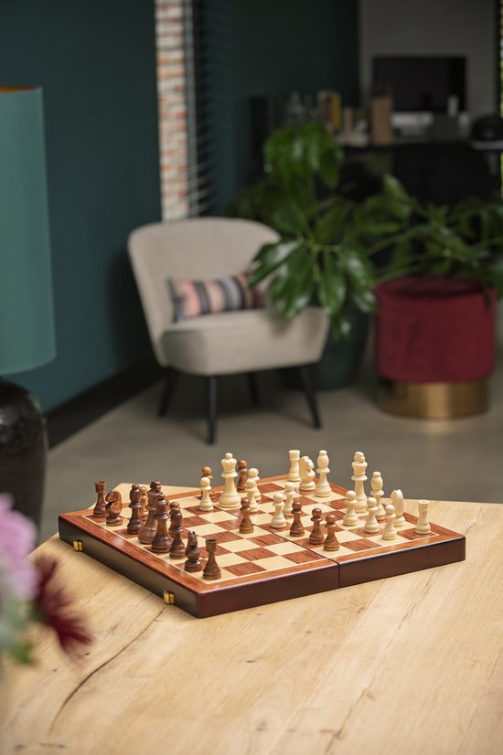 jeu d'échec complet en bois
